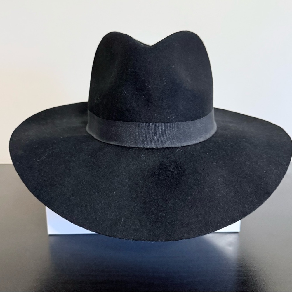 Banana Republic Black Wide-Brim Hat 100% Wool